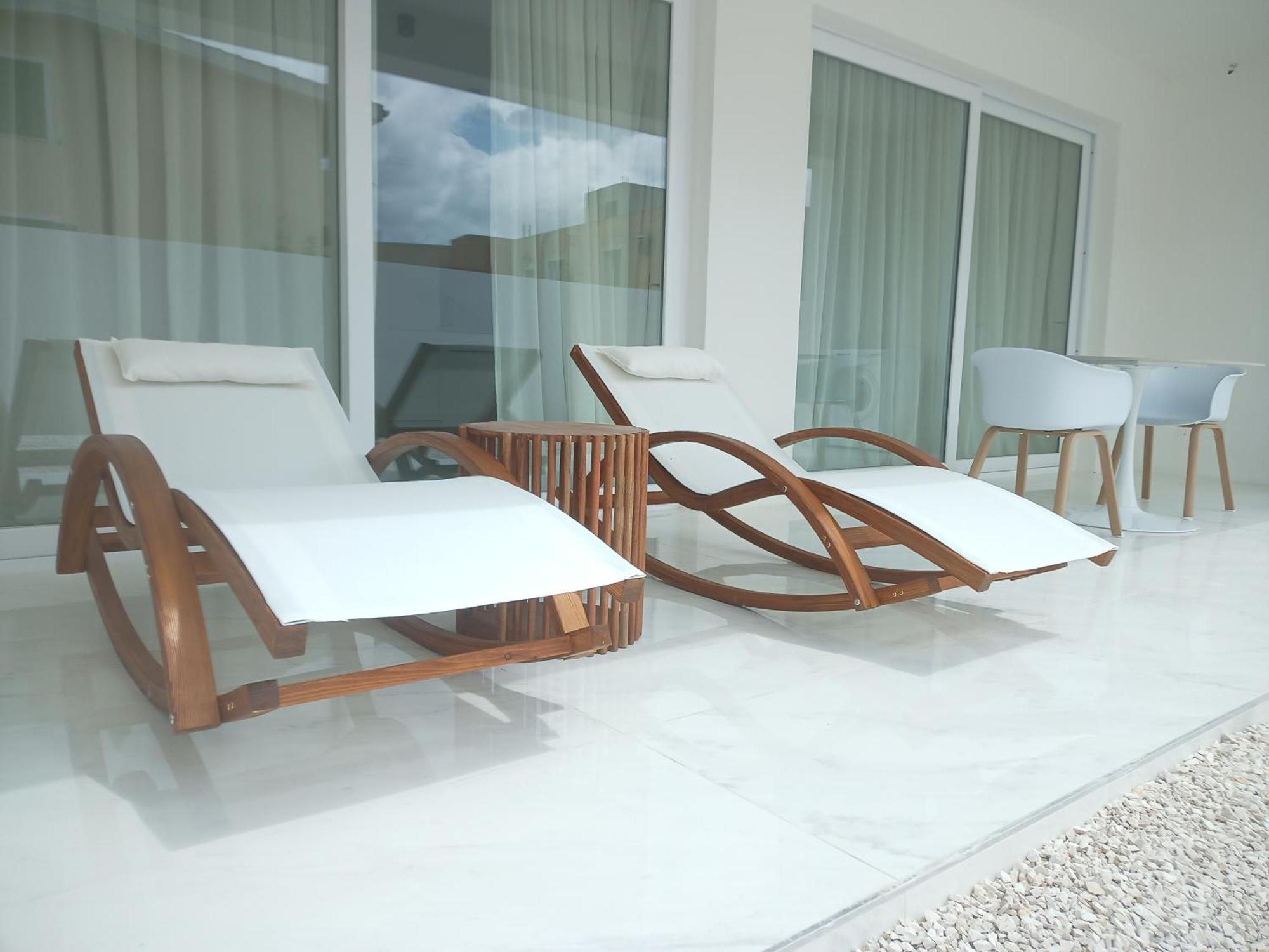 Smart Luxury Suites & Apartments Orosei Exterior photo